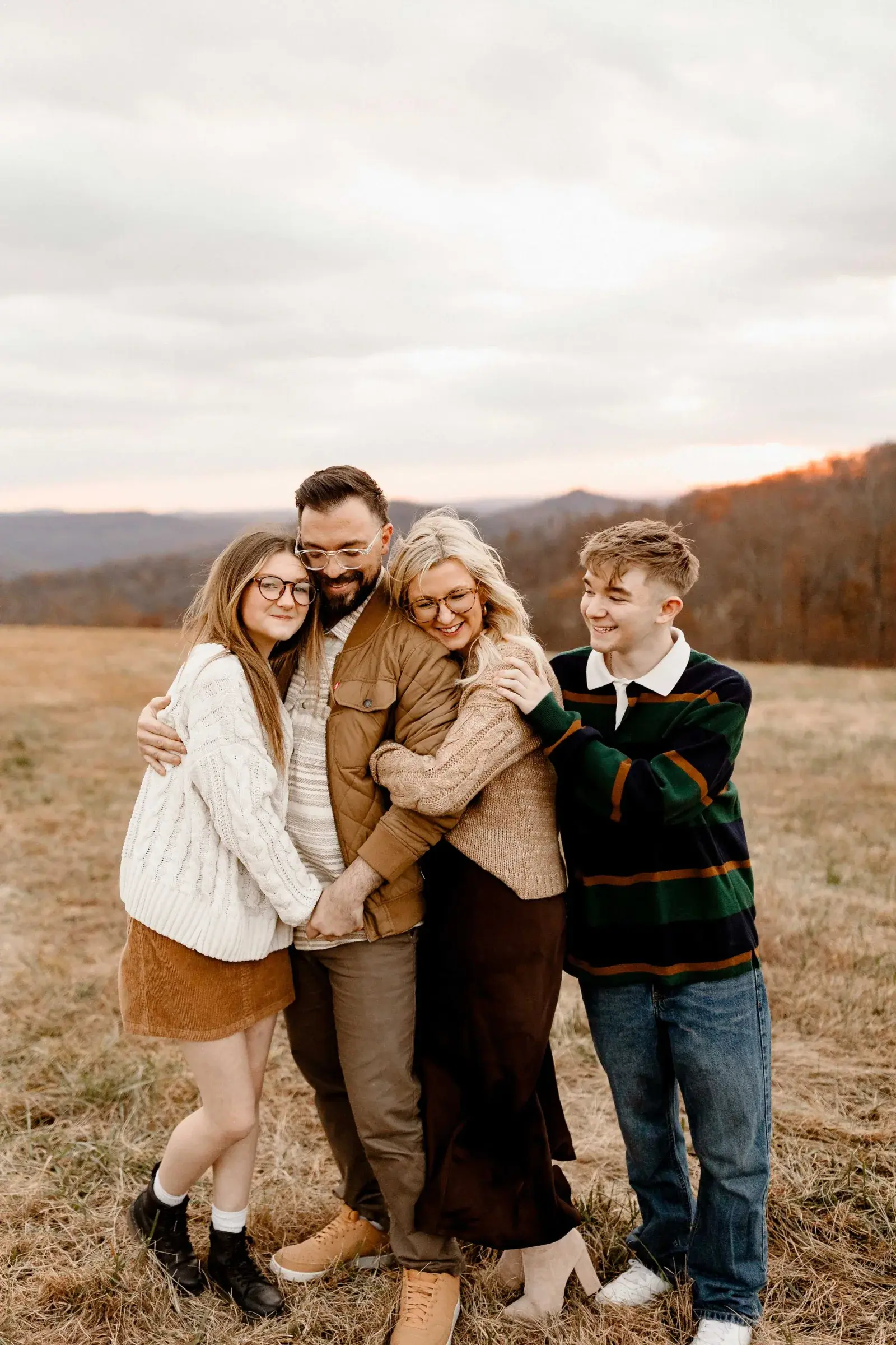 Alex and Elizabeth Lisic with their family.